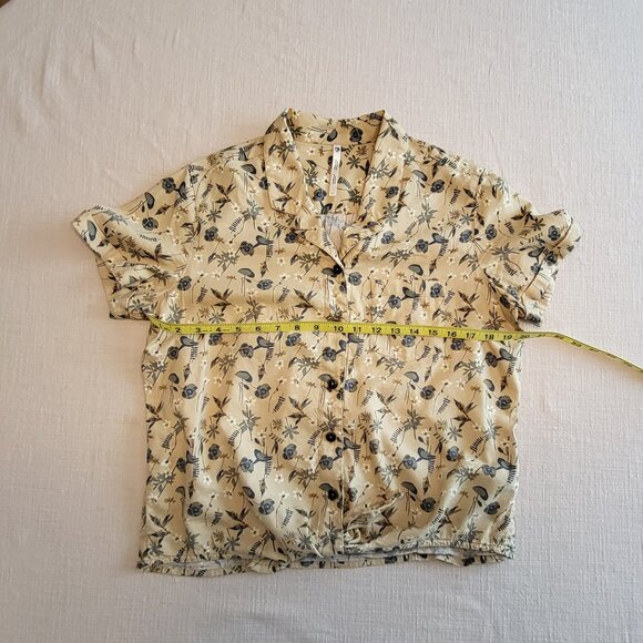 Kuhl Elsie Shirt in Honeycomb Floral (size L) - Picture 5 of 5